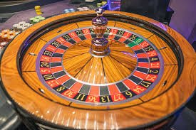 Live blackjack dealer at 48 erek casino table